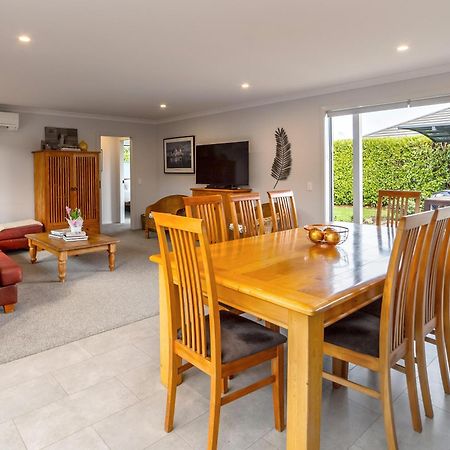 Villa Wine Country Bach Martinborough Esterno foto
